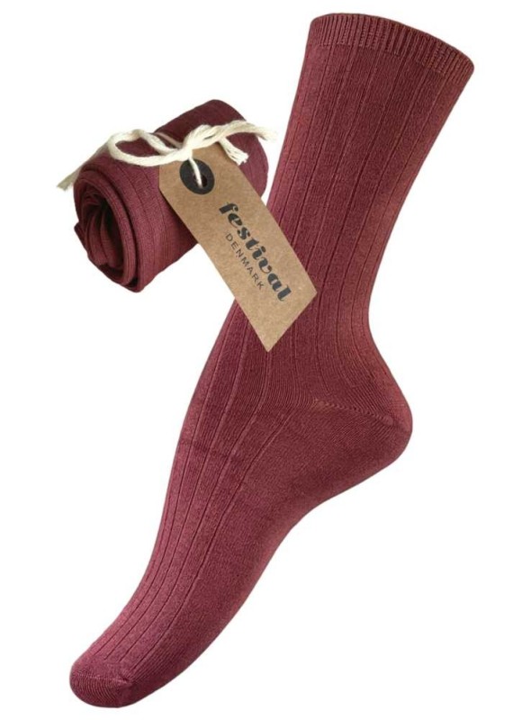 Bambus strømper ribstrikket fra Festival Brick Red